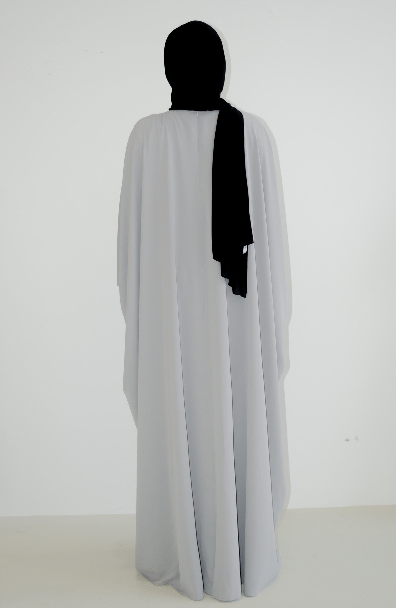 BATWING STAPLE ABAYA - PEBBLE