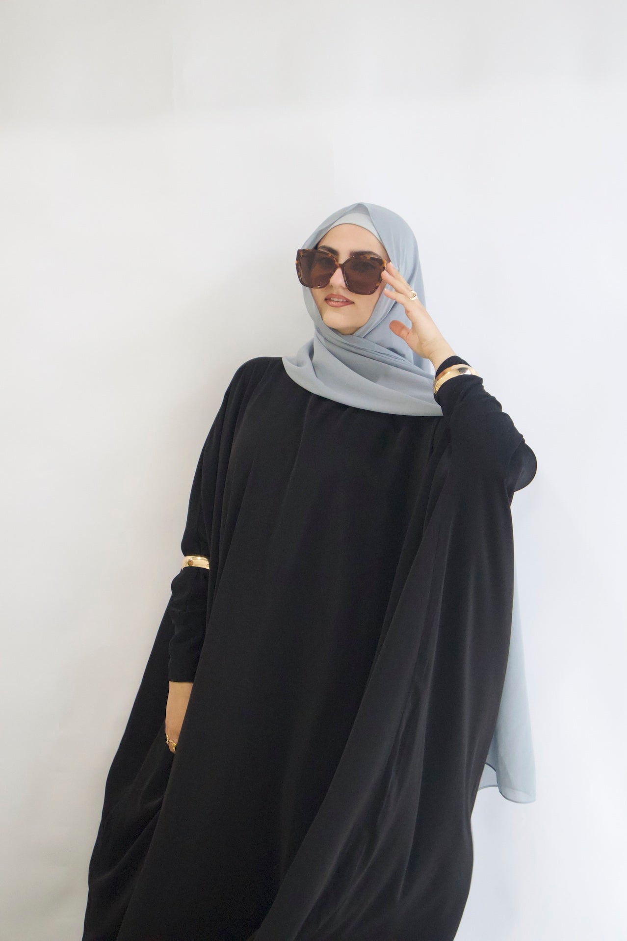 BATWING STAPLE ABAYA - KOHL