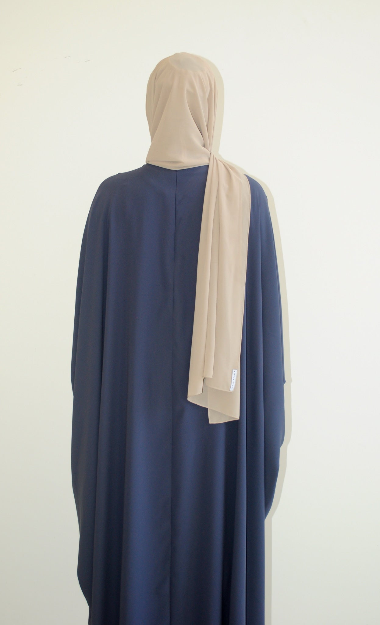 BATWING STAPLE ABAYA - SPACE