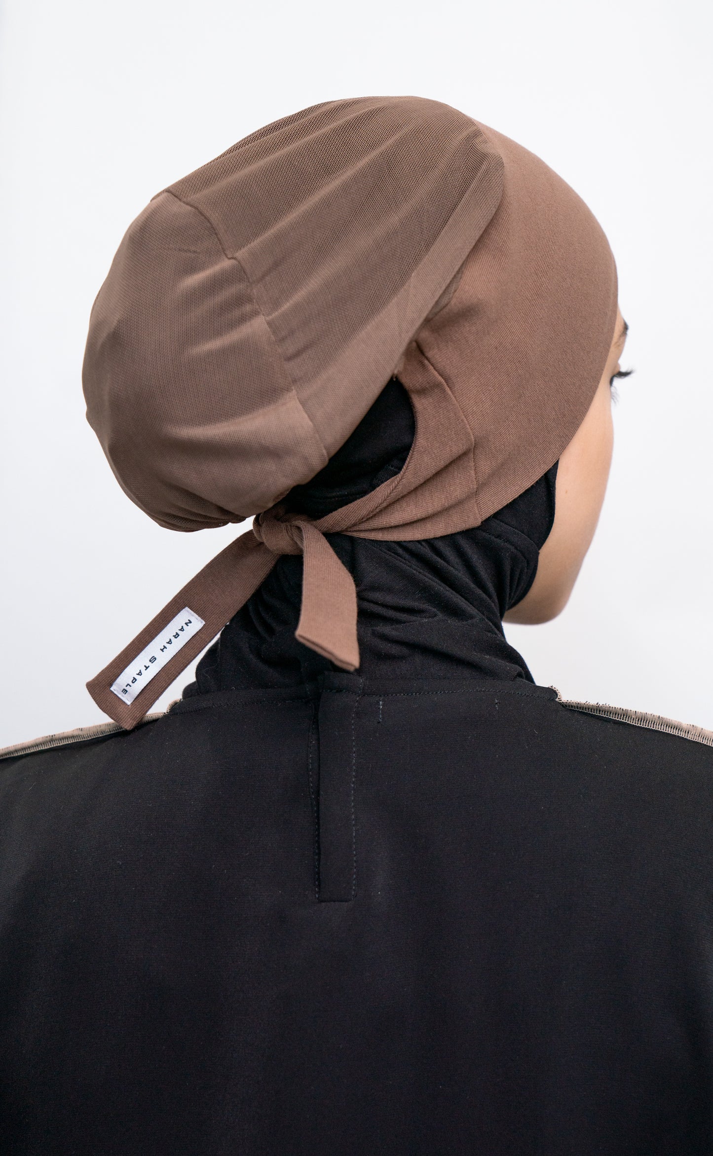 Introducing Narah's universal 'Instant Inner Net' made from Cotton Lycra which provides full coverage for all hijab fabrics and styles. The tie-back feature allows adjustment of tightness to ensure versatility and upmost comfort. Highest quality Cotton Lycra