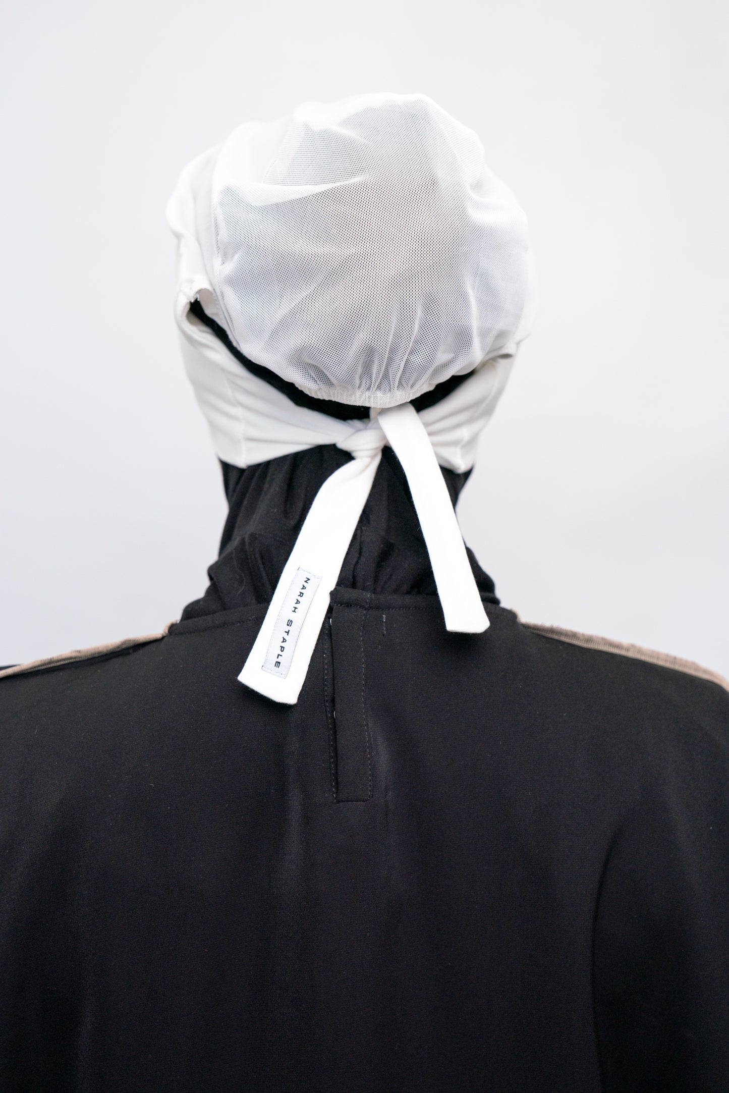 Introducing Narah's universal 'Instant Inner Net' made from Cotton Lycra which provides full coverage for all hijab fabrics and styles. The tie-back feature allows adjustment of tightness to ensure versatility and upmost comfort. Highest quality Cotton Lycra *Please note actual colours may vary. We try extremely hard to ensure our photos are as life-like as possible, but we cannot guarantee that the colour you see accurately portrays the true colour of the product.