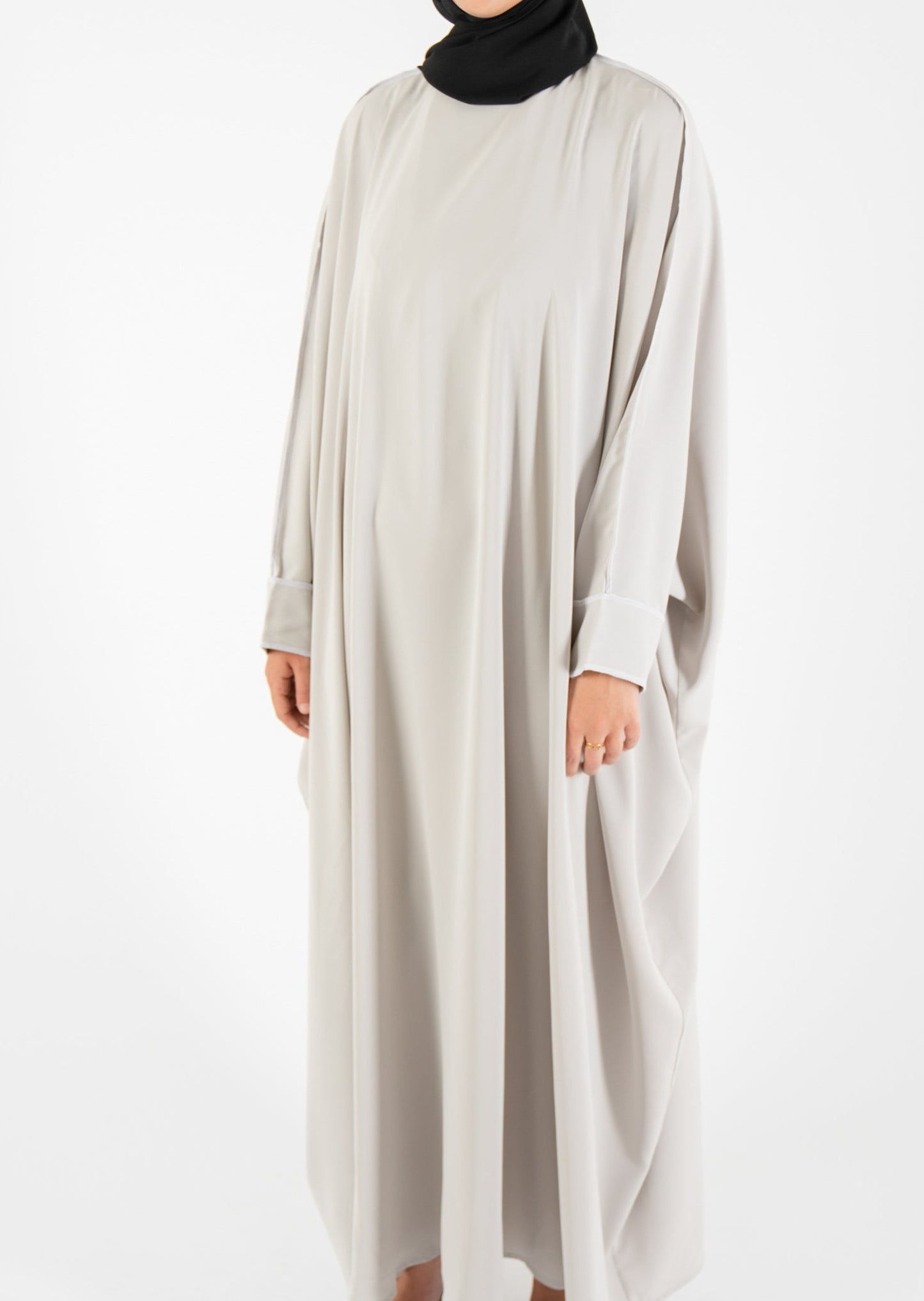 BATWING STAPLE ABAYA - CLOUD