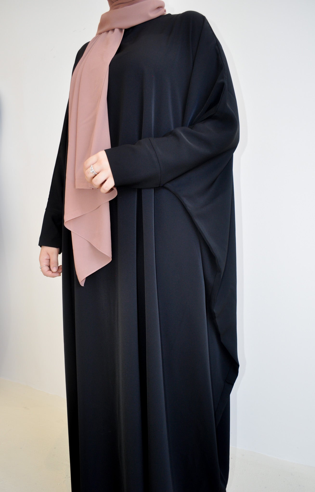 Kohl Abaya - STAPLE EDIT