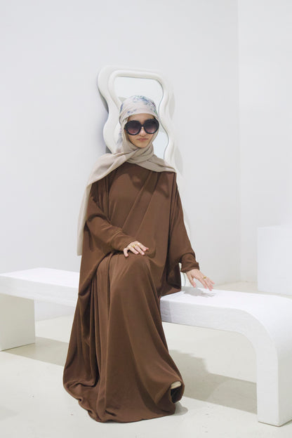 BATWING STAPLE ABAYA - CHESTNUT